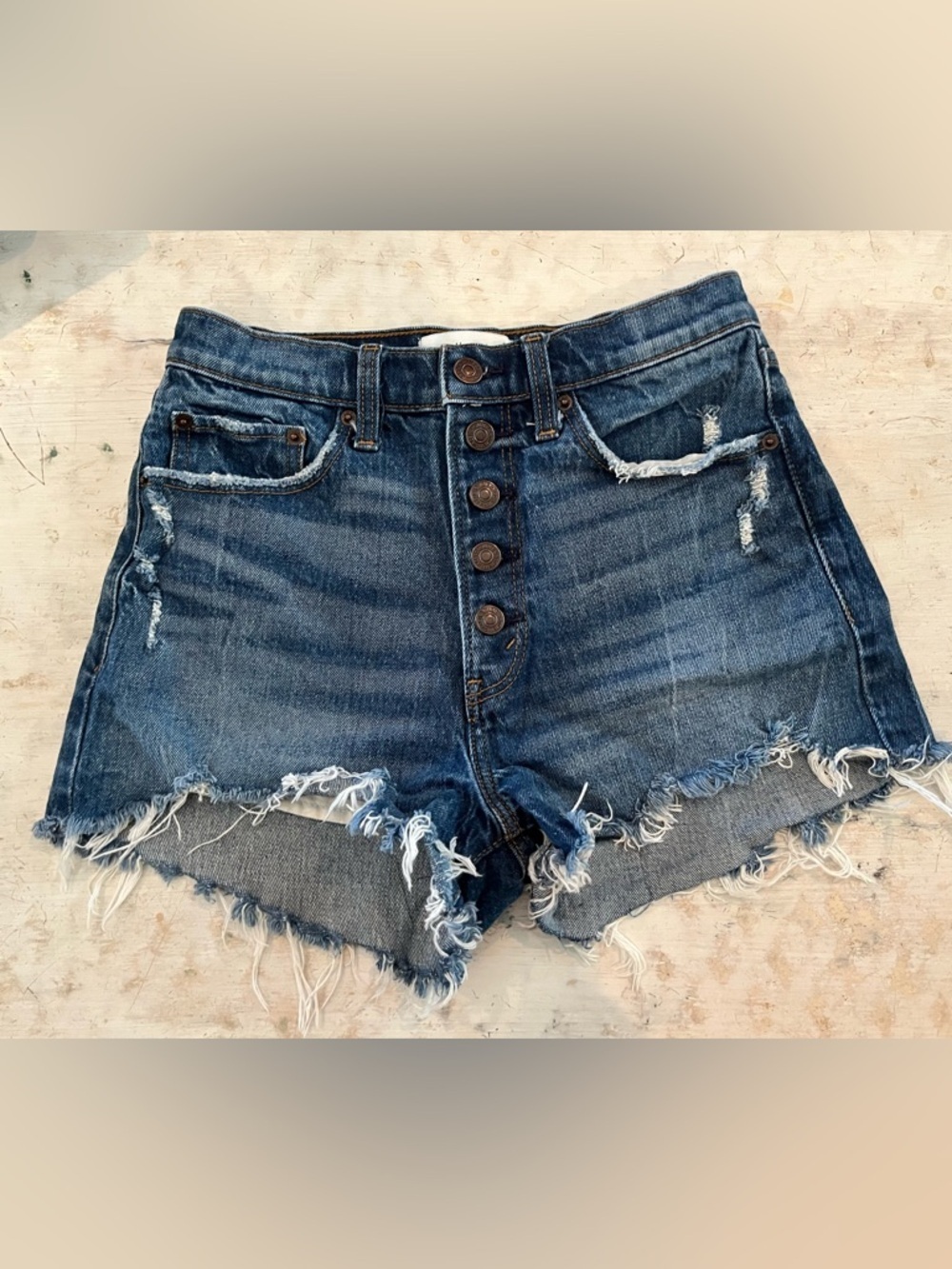 Abercrombie & Fitch High-Rise Mom Short | size 26/2